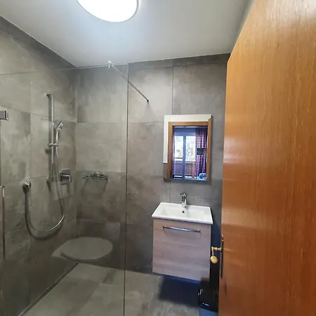 Brixen Valley Bus Access * Hopfgarten im Brixental